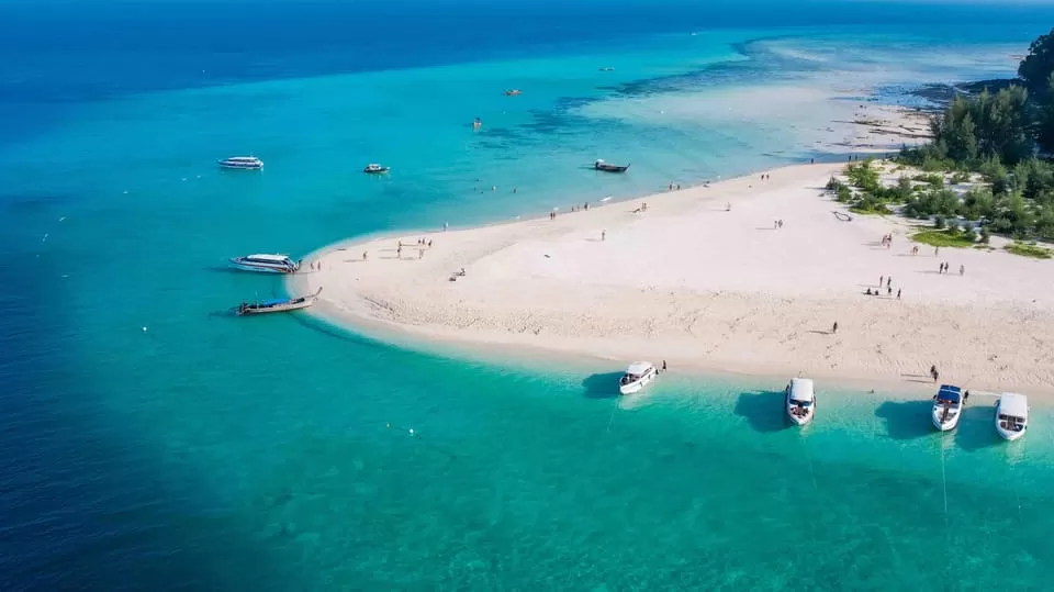 PHI PHI + MAYA BAY + BAMBOO ISLAND BY SPEED CATAMARAN